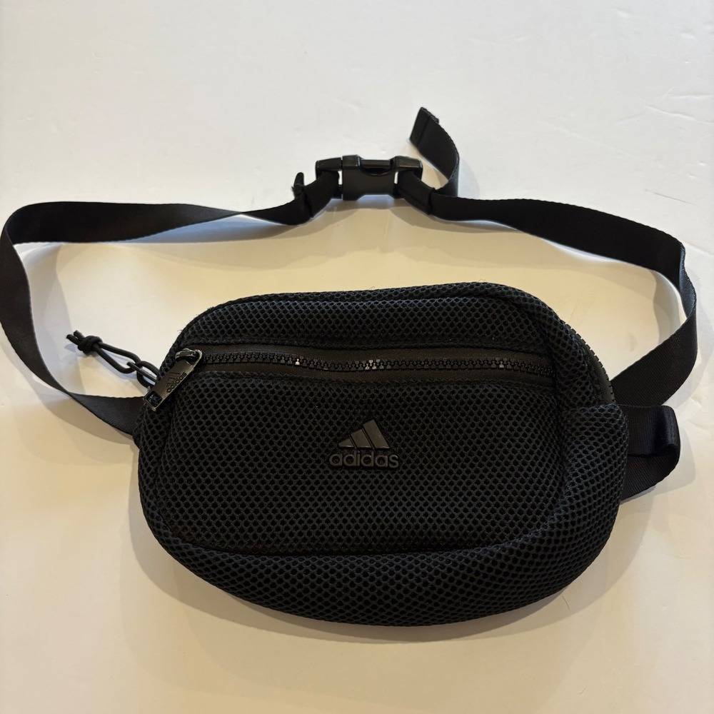 Adidas Black Workout Mesh Waist Bag Fanny Pack Adjustable Belt Crossbody Bag